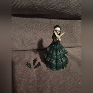 Halloween Nightmare Witch Statue Scary w/ Dove 6in